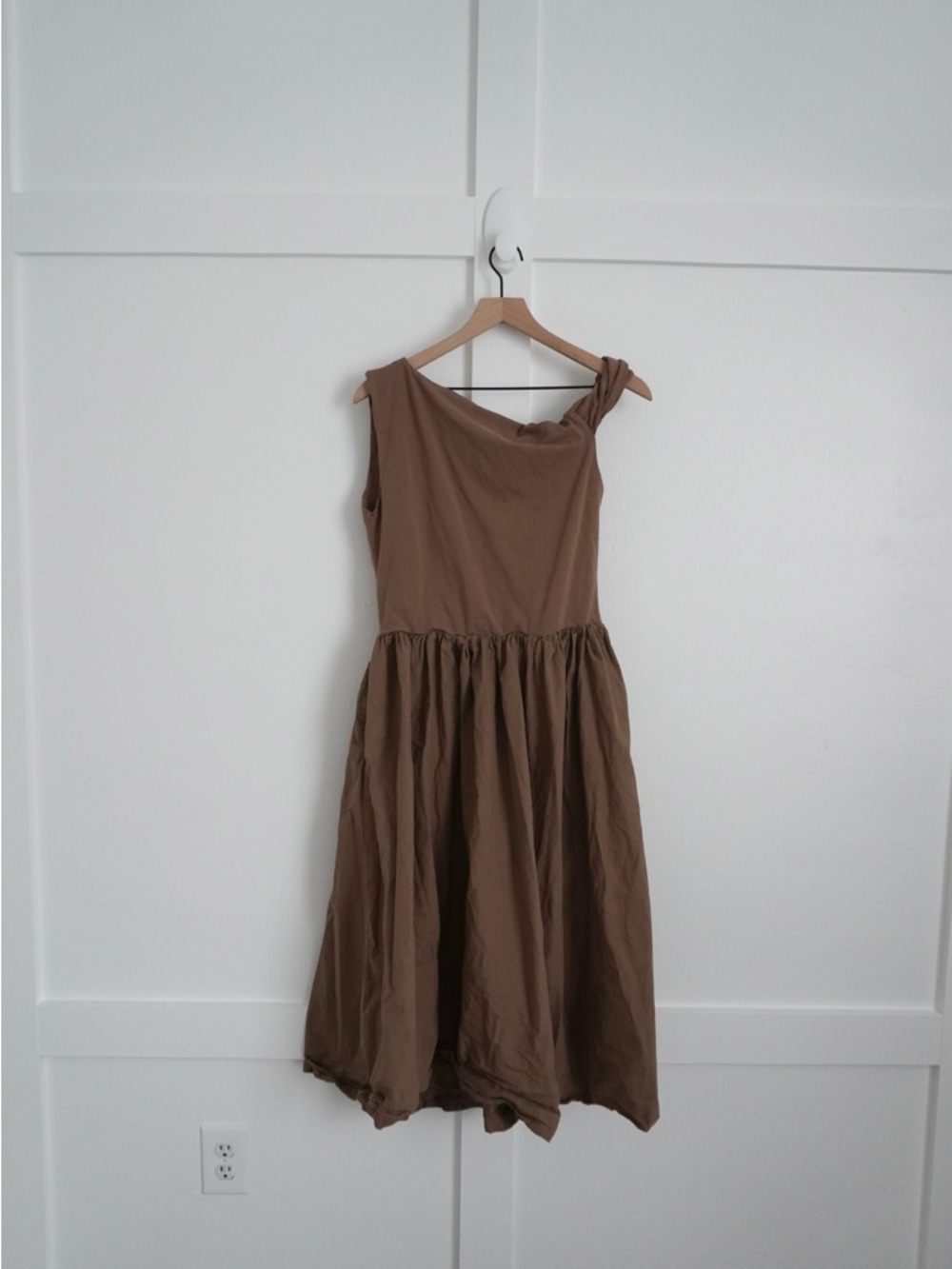 En Saison Parker Mixed Media Midi Dress Brown - Picture 5 of 5